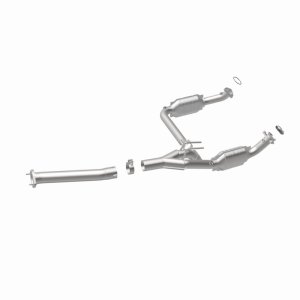 Chevrolet Express 1500 Catalytic Converter - Magnaflow - HM Grade Direct-Fit - `03-`08