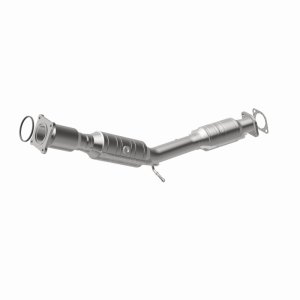 Volvo S40 Catalytic Converter - Magnaflow - HM Grade Direct-Fit, Federal/EPA Compliant - `04-`10