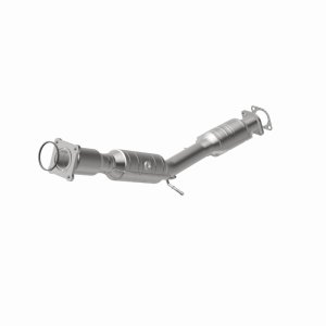 Volvo V50 Catalytic Converter - Magnaflow - HM Grade Direct-Fit, Federal/EPA Compliant - `05-`10