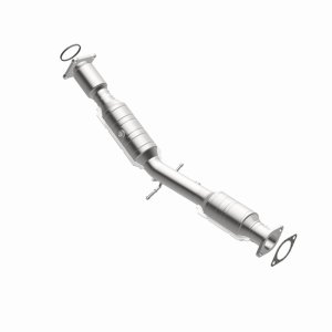 Volvo V50 Catalytic Converter - Magnaflow - HM Grade Direct-Fit, Federal/EPA Compliant - `05-`10