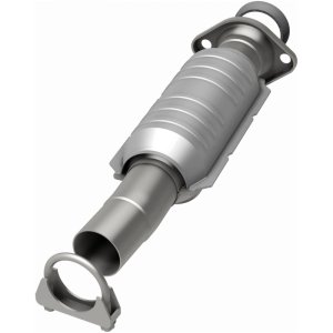 Toyota Sienna Catalytic Converter - Rear - Magnaflow - HM Grade Direct-Fit - `04-`06 Toyota Sienna Catalytic Converter - Rear - Magnaflow - HM Grade Direct-Fit - `04-`06