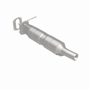 Ford F-250 Super Duty Catalytic Converter - Rear - Magnaflow - Direct-Fit - `05-`07