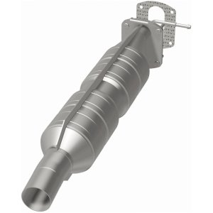 Ford F-350 Super Duty Catalytic Converter - Rear - Magnaflow - Direct-Fit - `05-`07