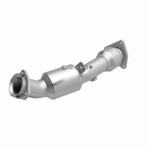 Volkswagen Touareg Catalytic Converter - Driver Side - Magnaflow - HM Grade Direct-Fit - `04-`07
