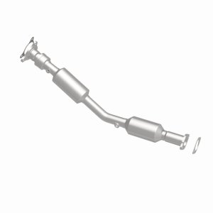 Chevrolet Cobalt Catalytic Converter - Magnaflow - HM Grade, Direct-Fit, Federal/EPA Compliant, Stainless Steel - `05-`07