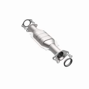Mitsubishi Montero Catalytic Converter - Rear - Magnaflow - HM Grade Direct-Fit - `01-`02
