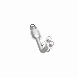 Toyota 4Runner Catalytic Converter - Direct Fit - Magnaflow - HM Grade Federal/EPA Compliant - `96-`00