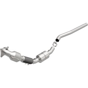 Volkswagen Passat Catalytic Converter - Magnaflow - HM Grade Direct-Fit - `06-`08