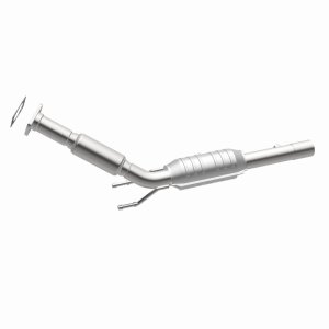 Volkswagen Passat Catalytic Converter - Magnaflow - HM Grade Federal/EPA Compliant - `12-`14