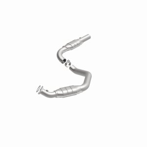 Chevrolet Express 3500 Catalytic Converter - Driver Side - Magnaflow - HM Grade Federal/EPA Compliant Direct-Fit - `06-`09