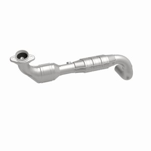 Ford Expedition Catalytic Converter - Driver Side - Magnaflow - HM Grade Direct-Fit - `03-`04