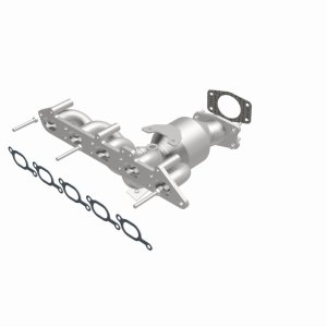 Volvo V70 Catalytic Converter - Magnaflow - Direct-Fit, HM Grade - `01-`05
