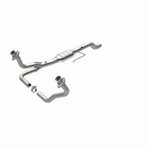 Dodge Dakota Catalytic Converter - Magnaflow - HM Grade Direct-Fit - `00-`03
