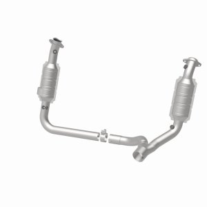 Dodge Ram 1500 Catalytic Converter - Magnaflow - Direct-Fit - 2006