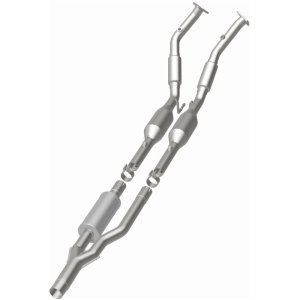 Volkswagen R32 Catalytic Converter - Magnaflow - Direct-Fit - 2008