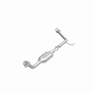 Toyota Sequoia Catalytic Converter - Magnaflow - Direct-Fit - `05-`07 Toyota Sequoia Catalytic Converter - Magnaflow - Direct-Fit - `05-`07