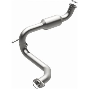 Toyota Tacoma Catalytic Converter - Magnaflow - Direct-Fit, OEM Grade, Federal/EPA Compliant - `16-`20