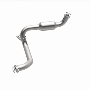 Toyota Tacoma Catalytic Converter - Magnaflow - Direct-Fit, OEM Grade, Federal/EPA Compliant - `16-`20