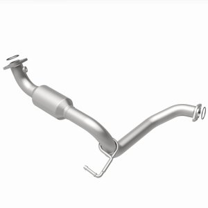Toyota Tacoma Catalytic Converter - Magnaflow - Direct-Fit, OEM Grade, Federal/EPA Compliant - `16-`20