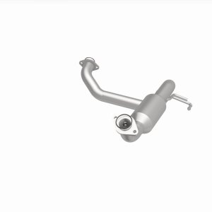 Toyota Tacoma Catalytic Converter - Magnaflow - Direct-Fit, OEM Grade, Federal/EPA Compliant - `16-`20