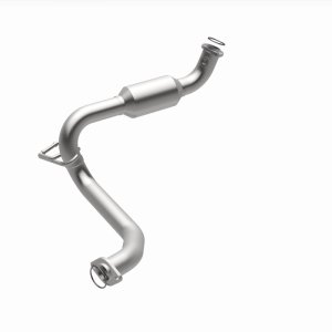 Toyota Tacoma Catalytic Converter - Magnaflow - Direct-Fit, OEM Grade, Federal/EPA Compliant - `16-`20