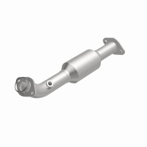 Toyota Tacoma Catalytic Converter - Magnaflow - OEM Grade Direct-Fit - `16-`20