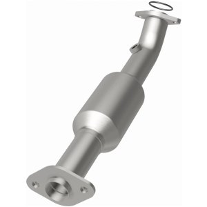 Toyota Tacoma Catalytic Converter - Magnaflow - OEM Grade Direct-Fit - `16-`20