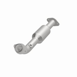 Toyota Tacoma Catalytic Converter - Magnaflow - OEM Grade Direct-Fit - `16-`20