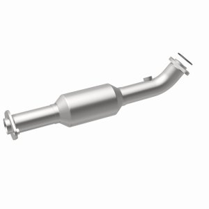 Toyota Tacoma Catalytic Converter - Magnaflow - OEM Grade Direct-Fit - `16-`20