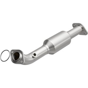 Toyota Tacoma Catalytic Converter - Magnaflow - OEM Grade Direct-Fit - `16-`20