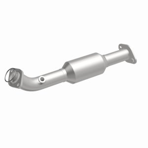 Toyota Tacoma Catalytic Converter - Magnaflow - OEM Grade Direct-Fit - `16-`20