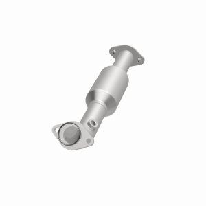 Toyota Tacoma Catalytic Converter - Magnaflow - OEM Grade Direct-Fit - `16-`20
