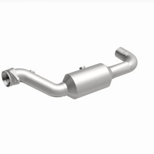 Ford Expedition Catalytic Converter - Left Underbody - Magnaflow - Direct Fit - `18-`21