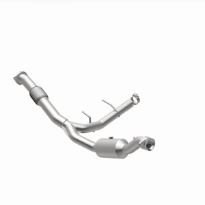 Ford Expedition Direct Fit Catalytic Converter - Right Underbody - Magnaflow - OEM Grade - `18-`21