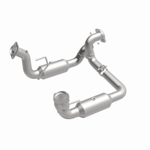Ford F-350 Super Duty Catalytic Converter - Magnaflow - Direct-Fit - `20-`22