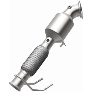 Ford Escape Catalytic Converter - Front Underbody - Magnaflow - OEM Grade EPA-Compliant Direct-Fit - 2021