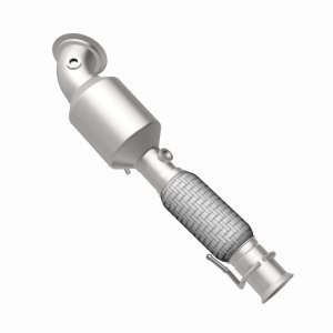 Ford Escape Catalytic Converter - Front Underbody - Magnaflow - OEM Grade EPA-Compliant Direct-Fit - 2021