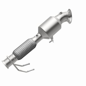 Ford Escape Catalytic Converter - Front Underbody - Magnaflow - OEM Grade EPA-Compliant Direct-Fit - 2021