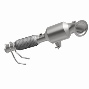 Ford Escape Catalytic Converter - Front Underbody - Magnaflow - OEM Grade EPA-Compliant Direct-Fit - 2021