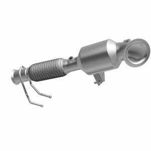 Ford Escape Catalytic Converter - Front Underbody - Magnaflow - OEM Grade EPA-Compliant Direct-Fit - 2021