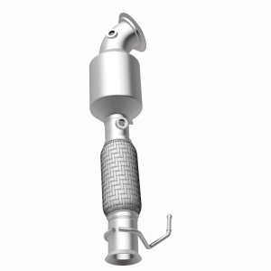 Ford Escape Catalytic Converter - Front Underbody - Magnaflow - OEM Grade EPA-Compliant Direct-Fit - 2021