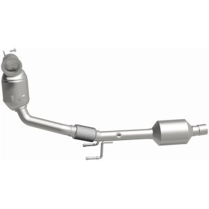 Volkswagen Jetta Catalytic Converter - Underbody - Magnaflow - OEM Grade Direct-Fit - `19-`20