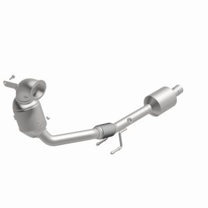 Volkswagen Jetta Catalytic Converter - Underbody - Magnaflow - OEM Grade Direct-Fit - `19-`20