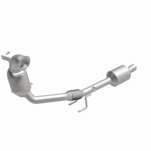 Volkswagen Jetta Catalytic Converter - Underbody - Magnaflow - OEM Grade Direct-Fit - `19-`20