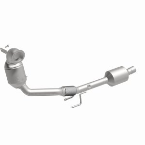 Volkswagen Jetta Catalytic Converter - Underbody - Magnaflow - OEM Grade Direct-Fit - `19-`20