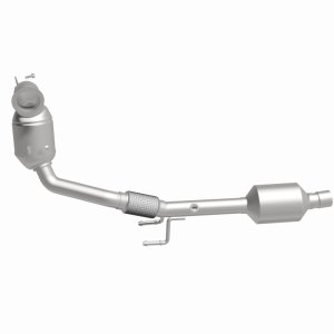 Volkswagen Jetta Catalytic Converter - Underbody - Magnaflow - OEM Grade Direct-Fit - `19-`20