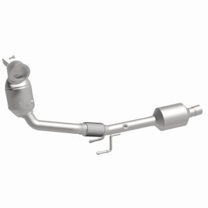 Volkswagen Jetta Catalytic Converter - Underbody - Magnaflow - OEM Grade Direct-Fit - `19-`20