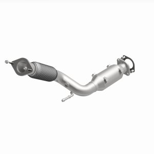 Nissan Rogue Sport Catalytic Converter - Rear - Magnaflow - Direct Fit - `17-`20