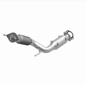 Nissan Rogue Sport Catalytic Converter - Rear - Magnaflow - Direct Fit - `17-`20