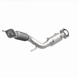 Nissan Rogue Sport Catalytic Converter - Rear - Magnaflow - Direct Fit - `17-`20